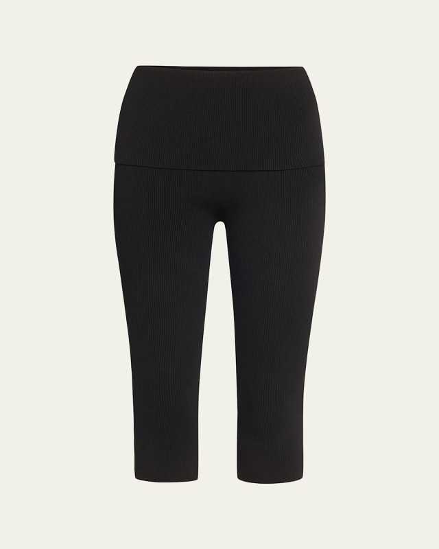Compact Ribbed Pull-On Capris