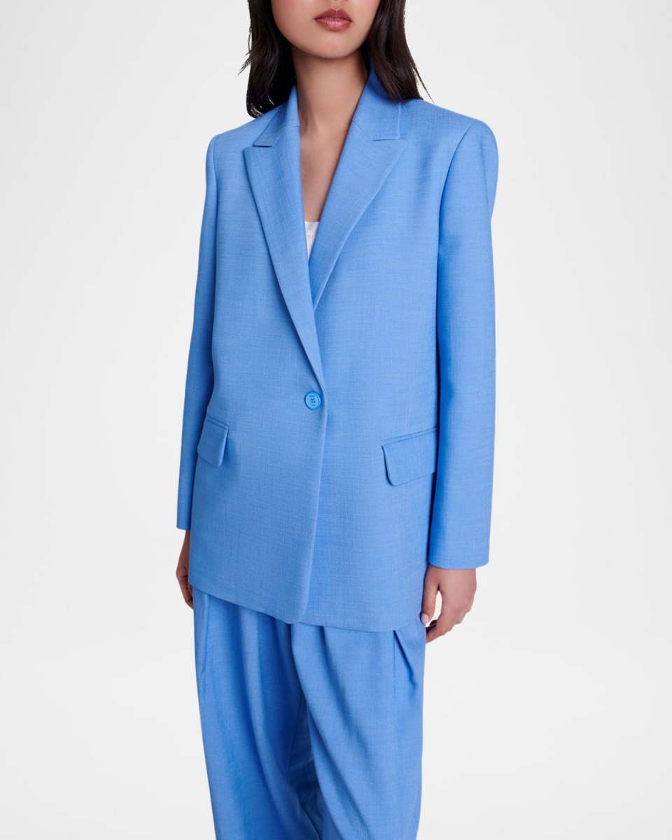 Villea Textured Single-Breasted Blazer