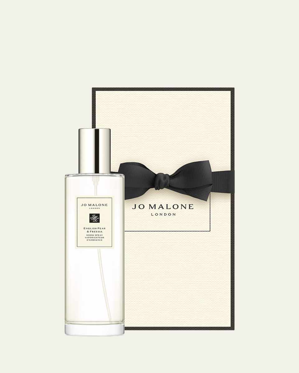 3.4 oz. English Pear & Freesia Room Spray
