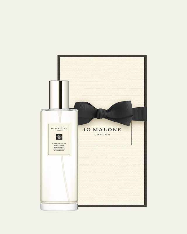 3.4 oz. English Pear & Freesia Room Spray