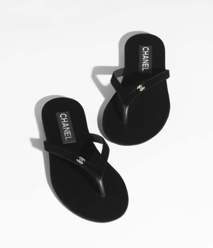CHANEL THONGS