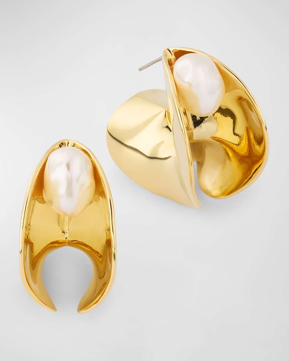 Shira Pearl Earrings
