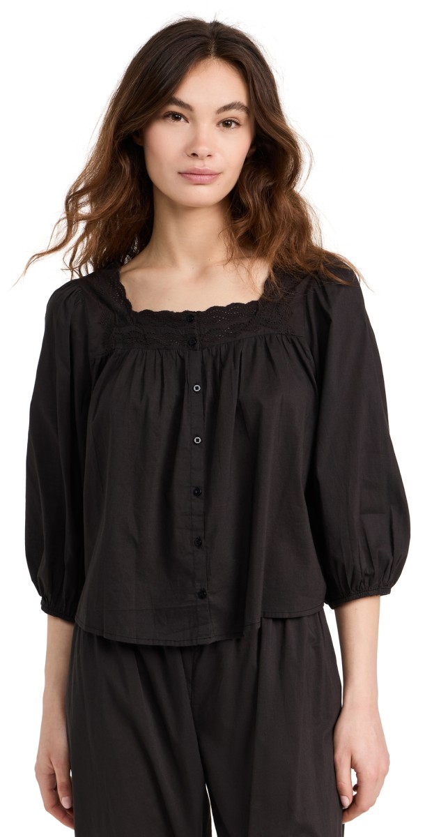 THE GREAT. The Eyelet Button Sleep Top Black