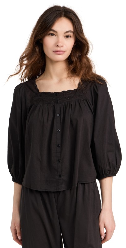 THE GREAT. The Eyelet Button Sleep Top Black
