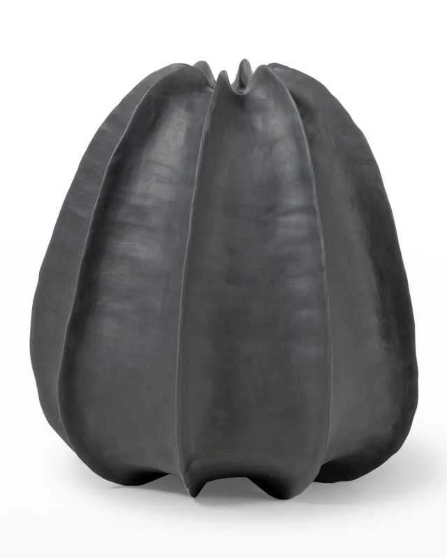 Keiko Vase, Medium