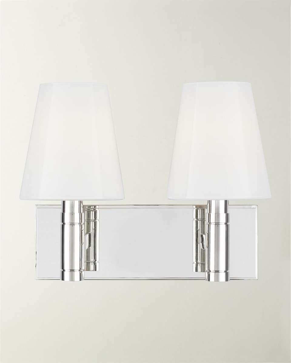 2 - Light Vanity Beckham Classic By Thomas O'Brien
