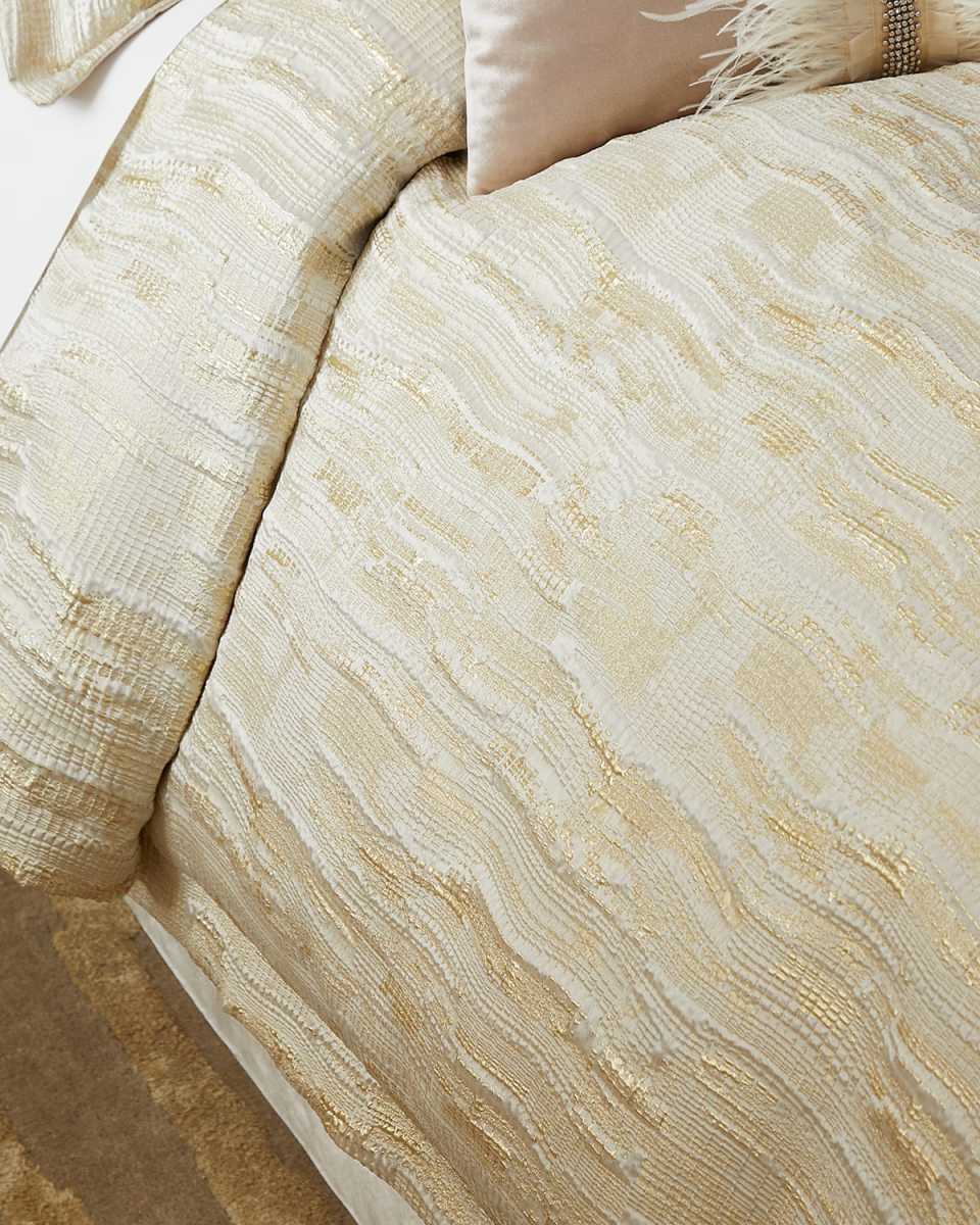 Nana Queen 3-Piece Duvet Cover Set