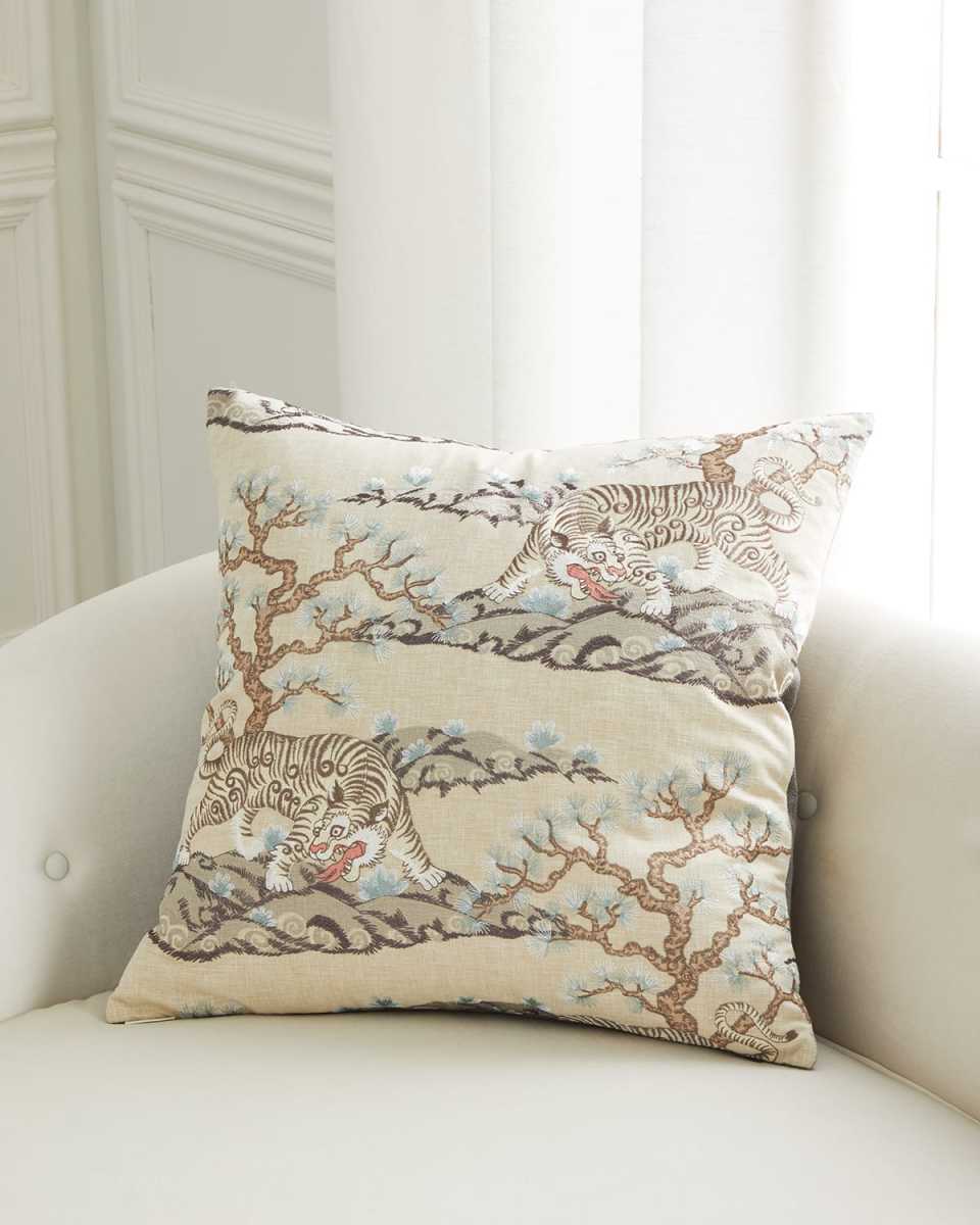 Chonburi Zen Decorative Feather/Down Pillow -