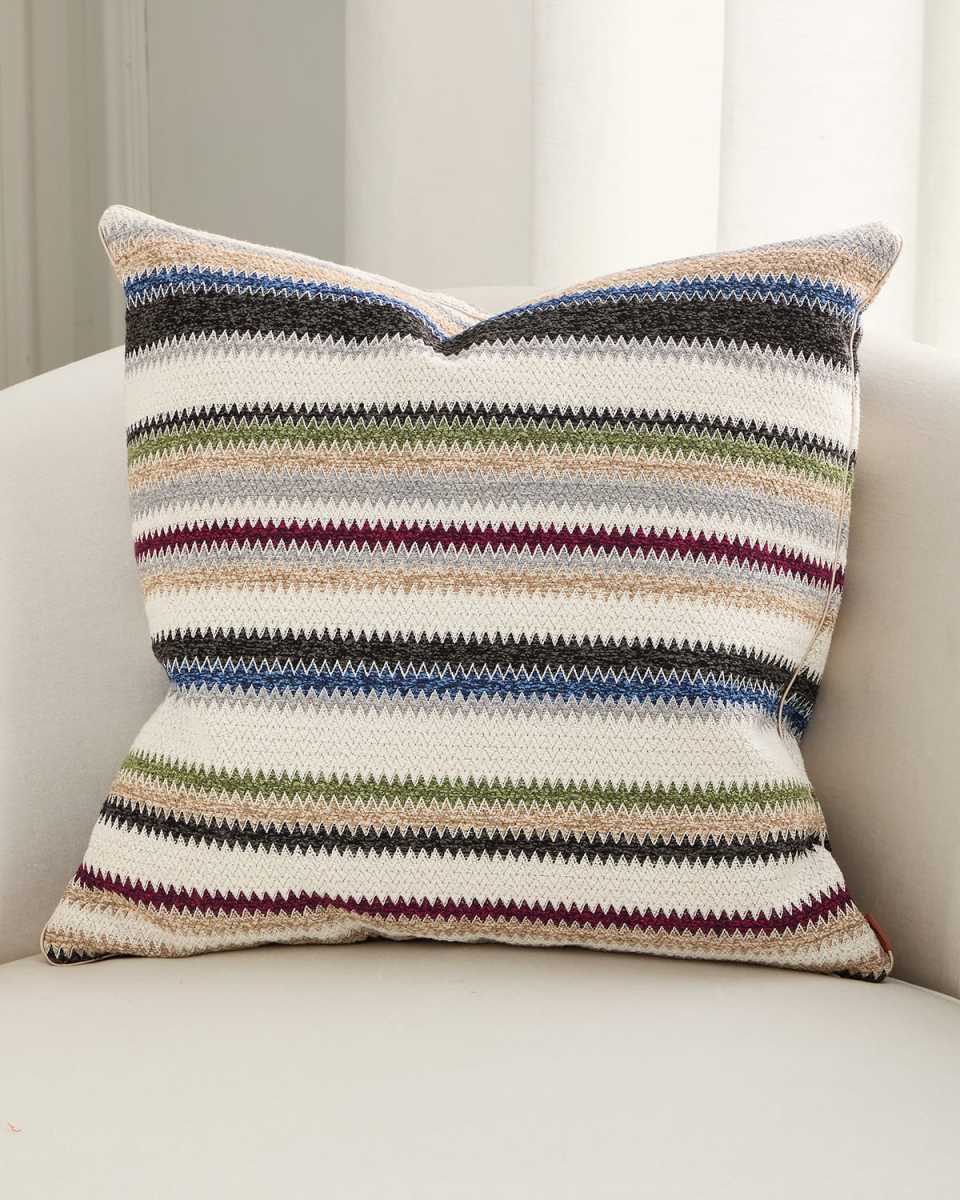 Blurred Zigzag Cushion