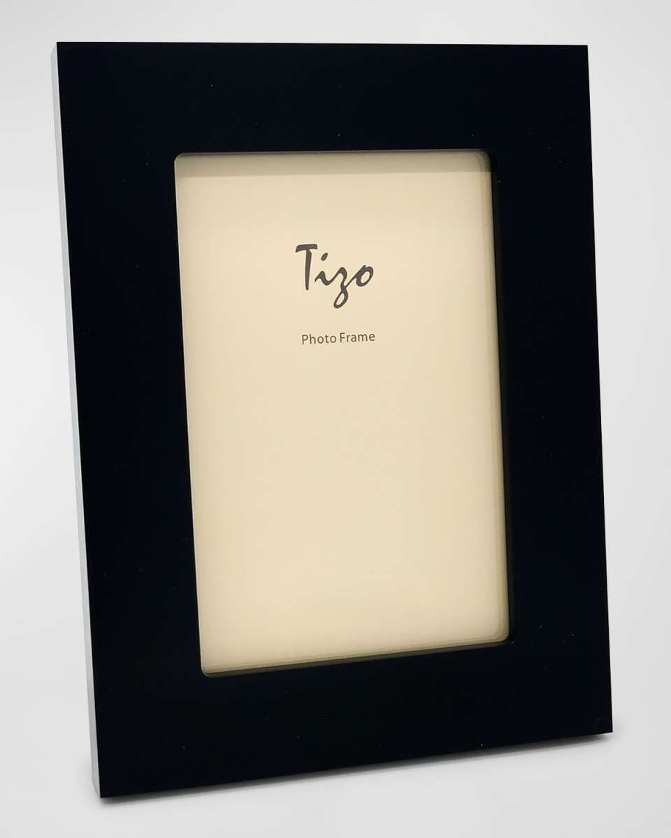 LUCITE FRAME W/BORDER, 5" x 7"