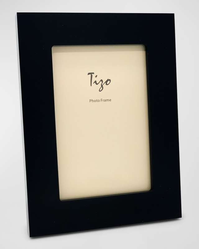 LUCITE FRAME W/BORDER, 5" x 7"