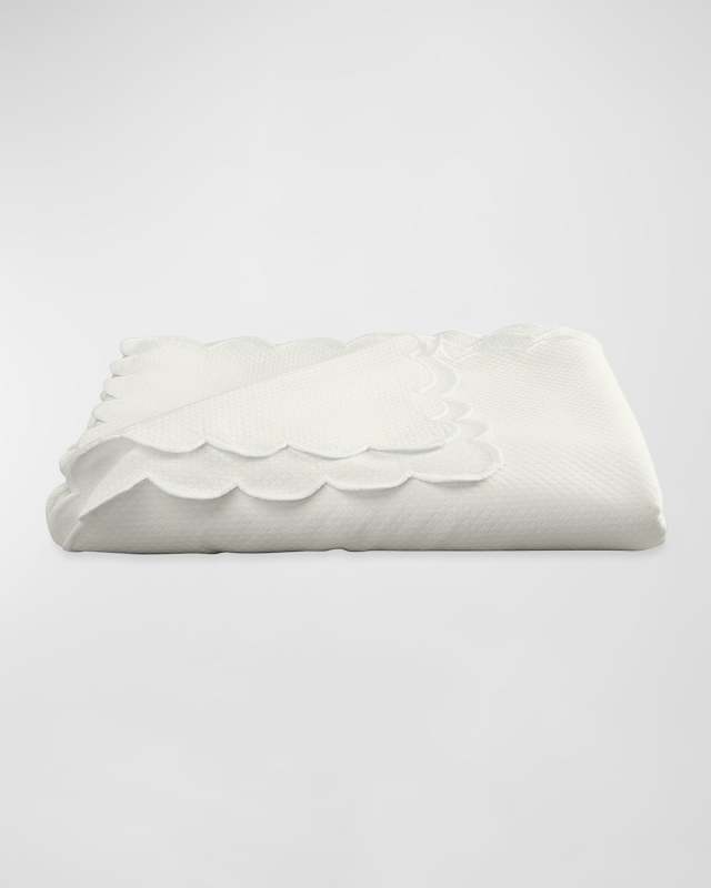 Savannah Gardens Tablecloth, 68" x 90"