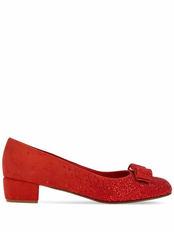 Vara-bow crystals pumps