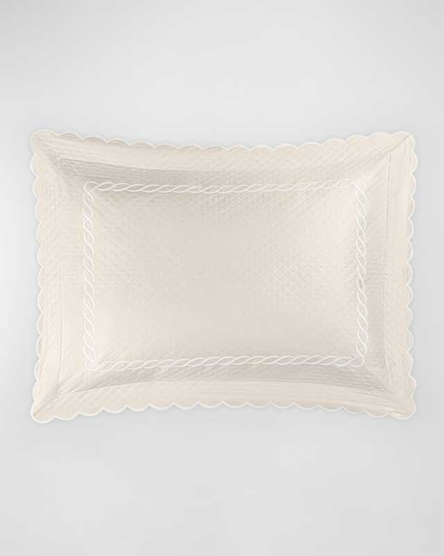 Classic Chain Scallop Matelasse