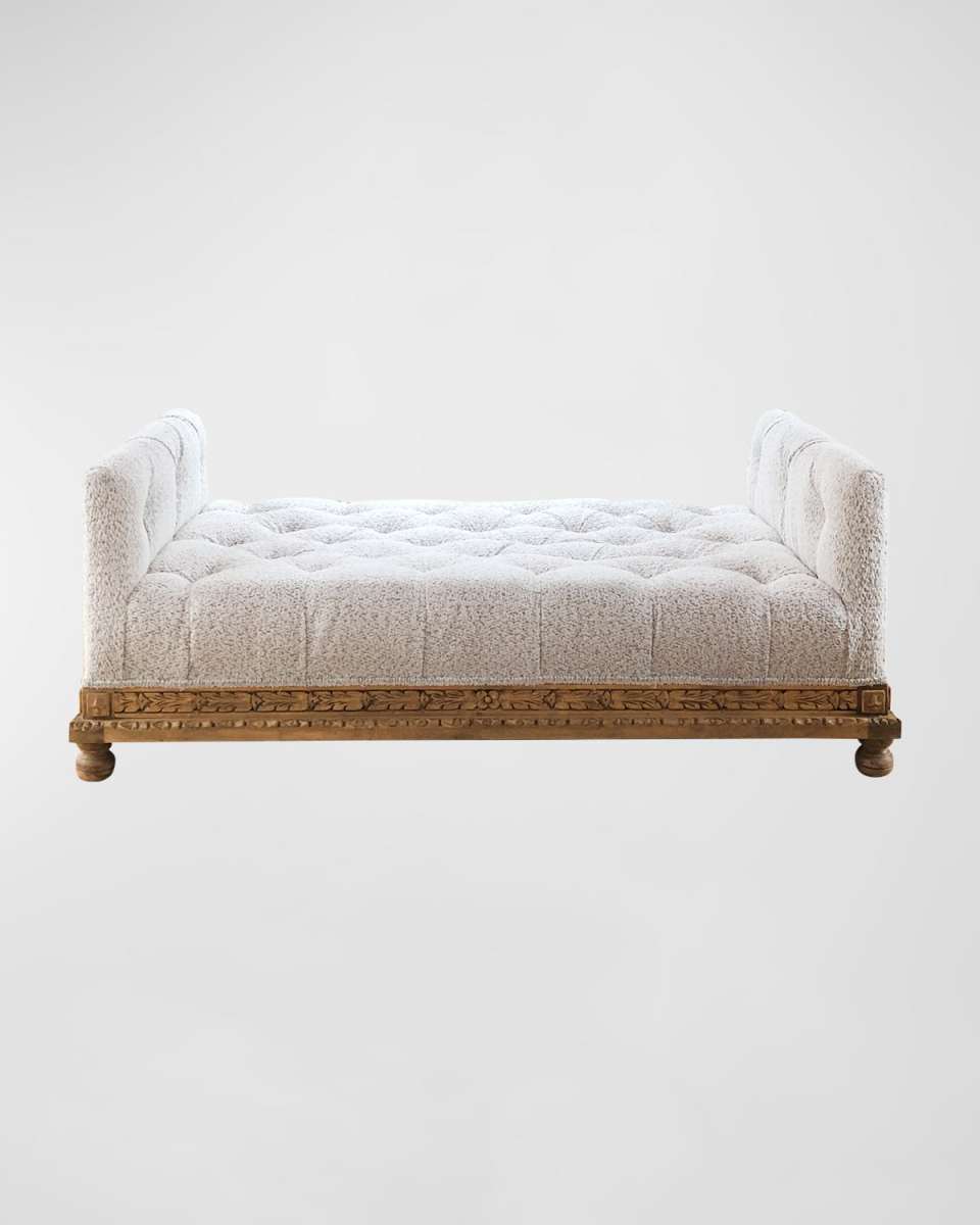 Onya Chaise