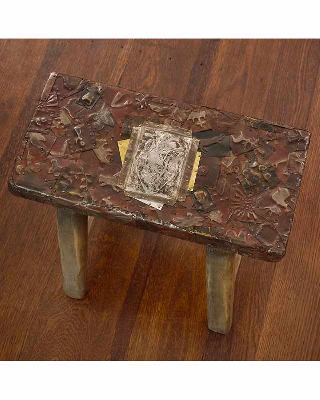 El Banquito de Milagros Table