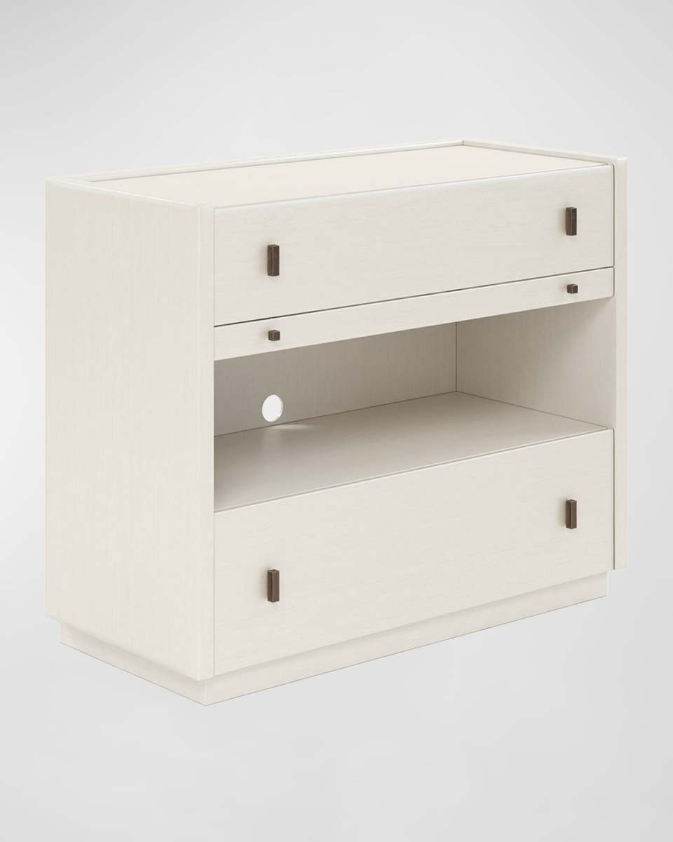 Blanc Bachelor's Chest