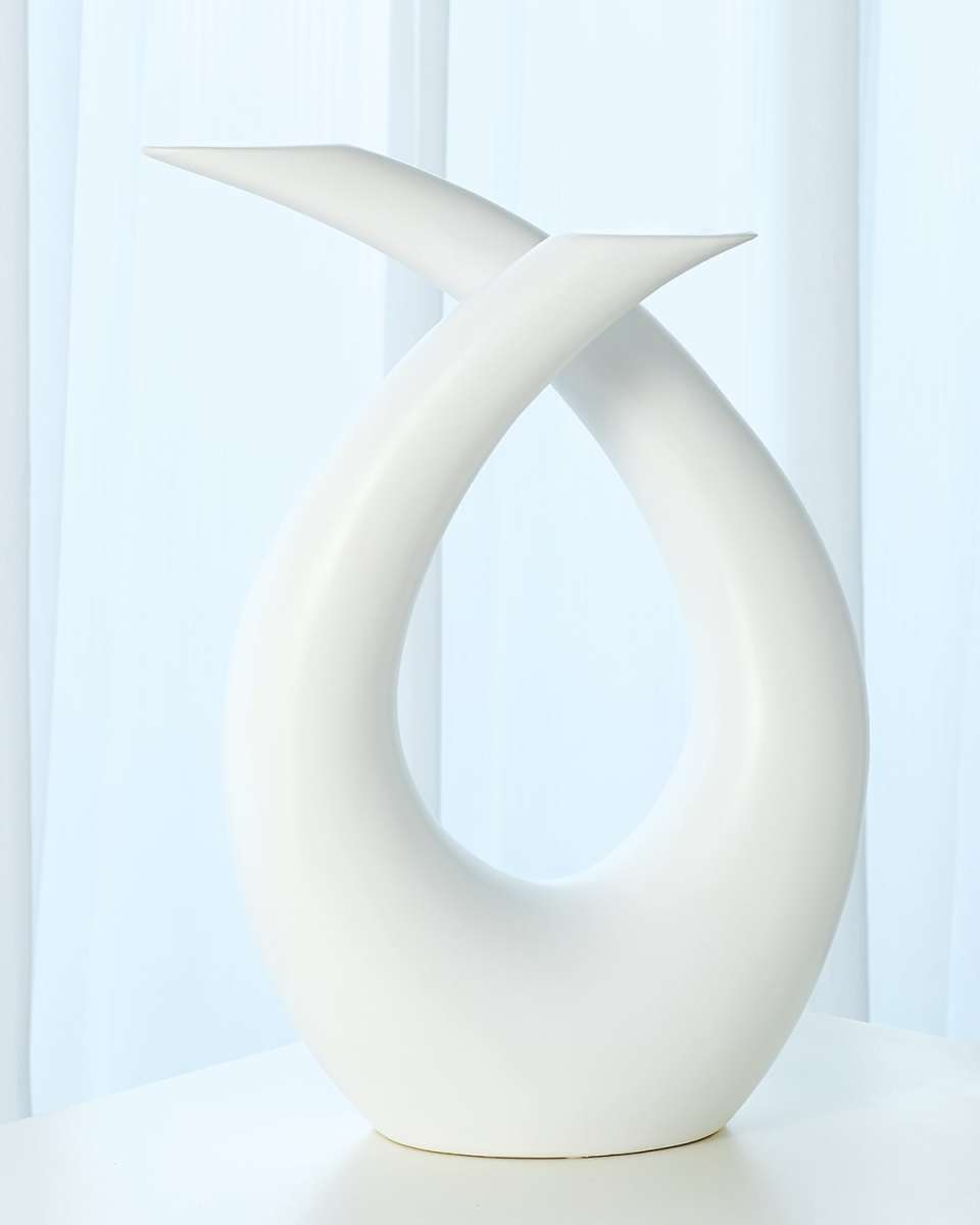 Loop Sculpture - Matte White
