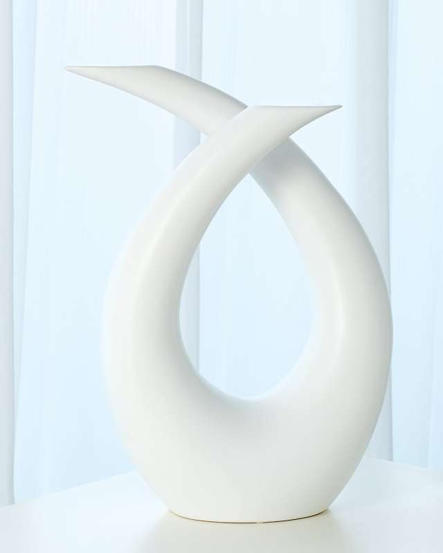 Loop Sculpture - Matte White