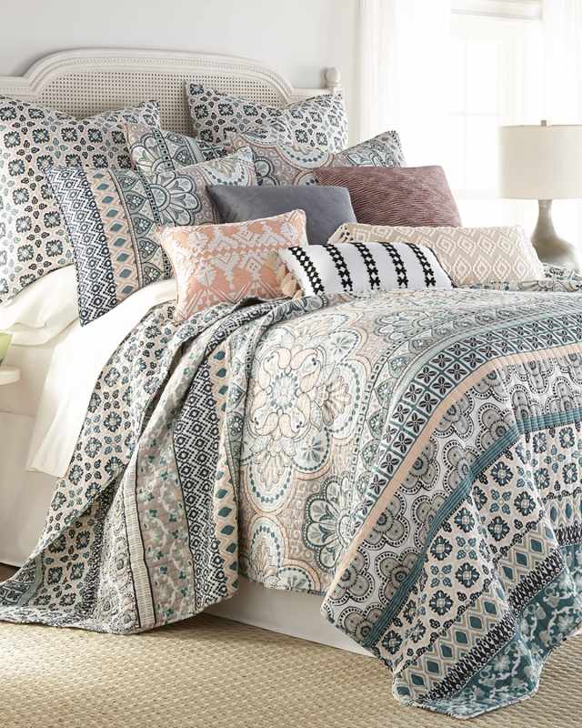 Addie Quilt Set