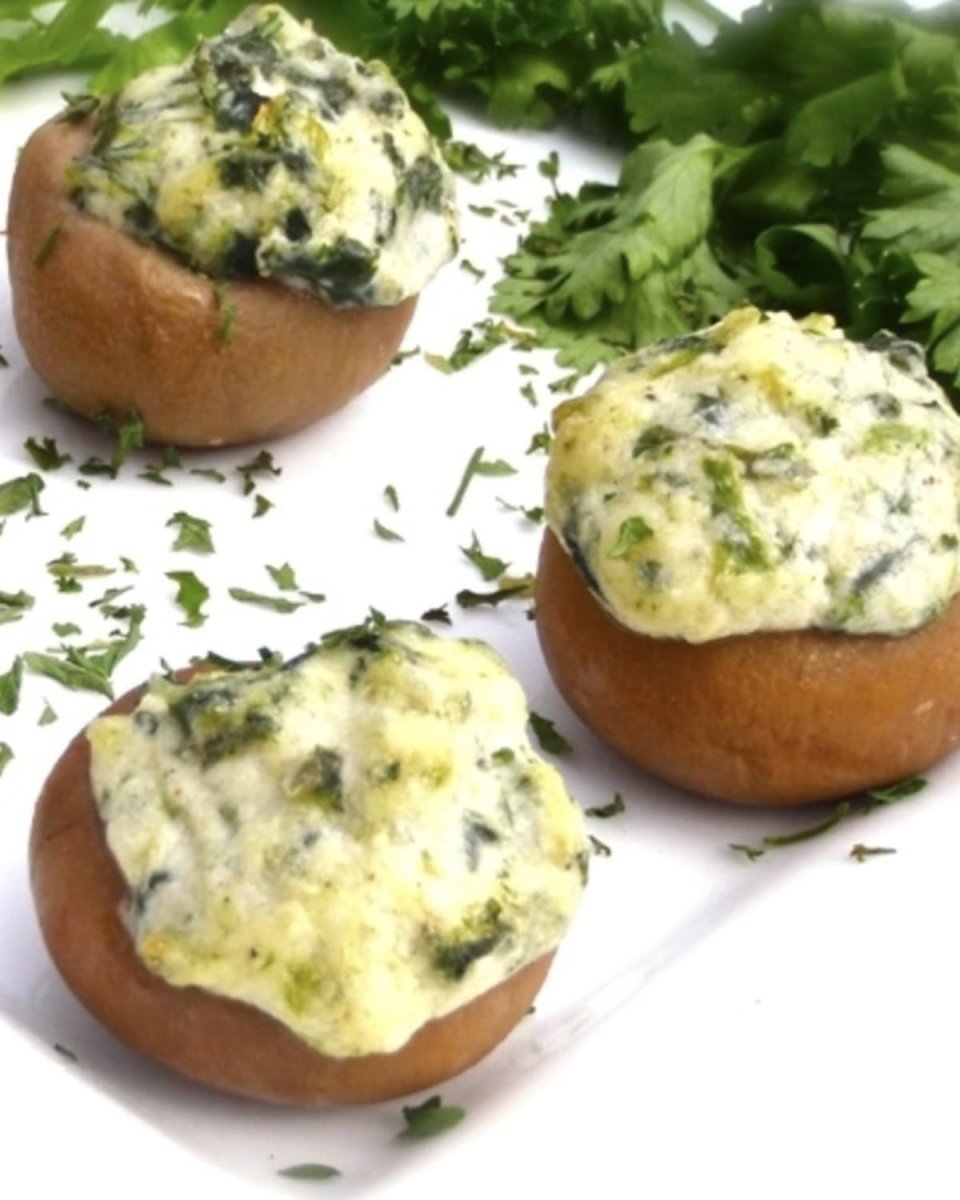 Boursin & Spinach Stuffed Mushrooms, 10 Pieces - Serves 5-10