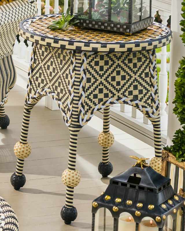 Courtyard Outdoor End Table