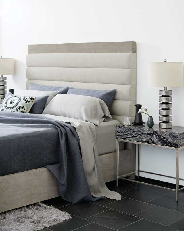 Linea Channel-Tuft