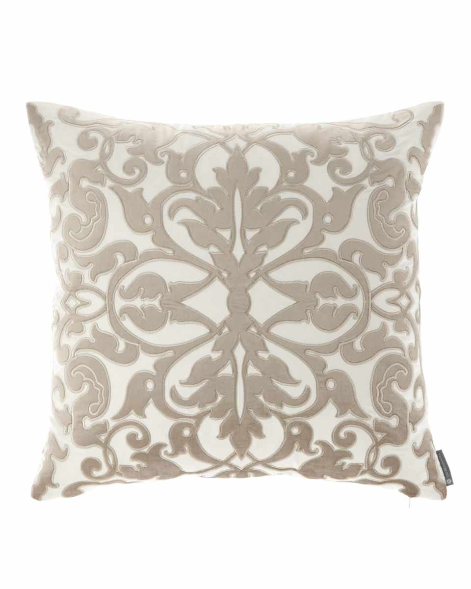 Jackie Pillow