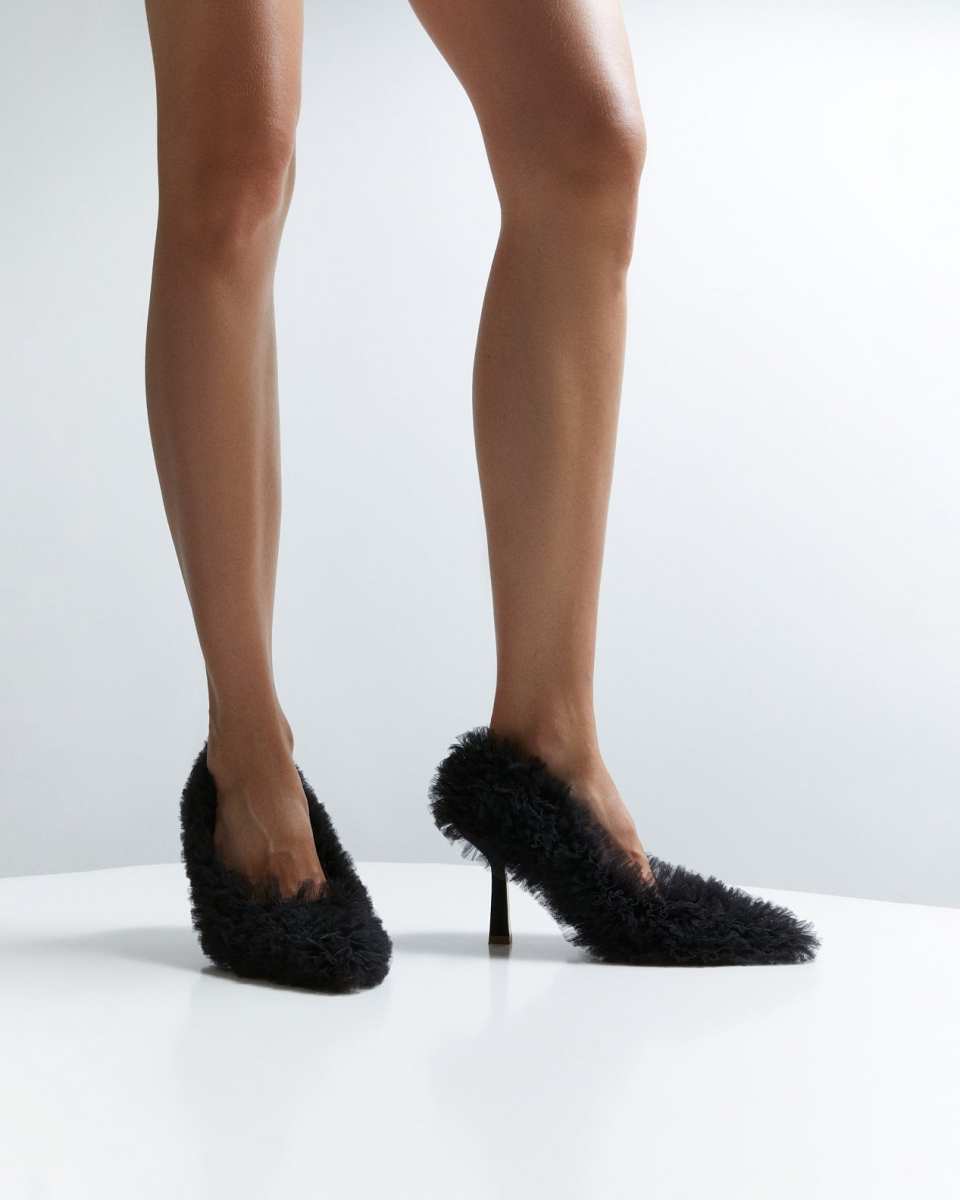SELEZZA Luv Pumps