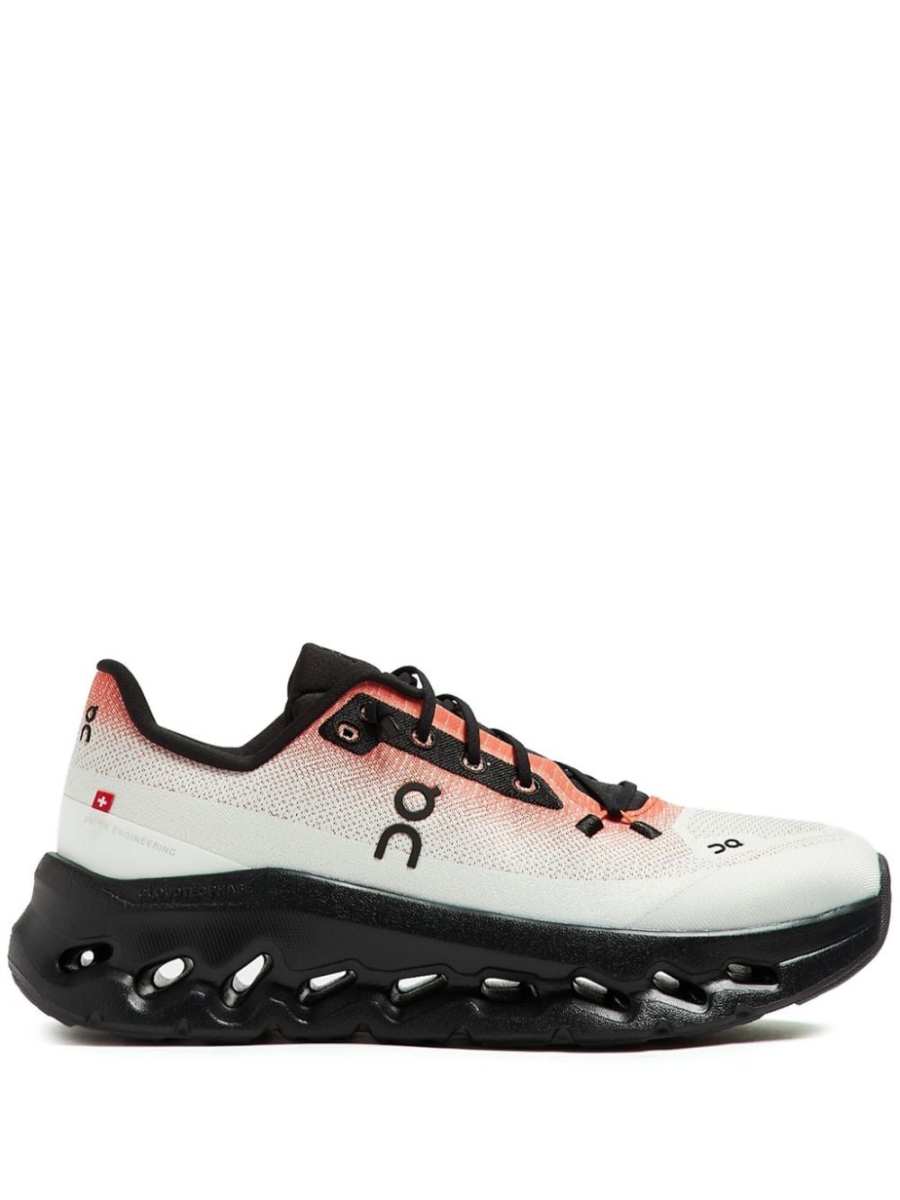 Cloudtilt sneakers