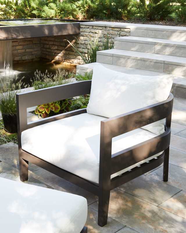 Capri Lounge Chair