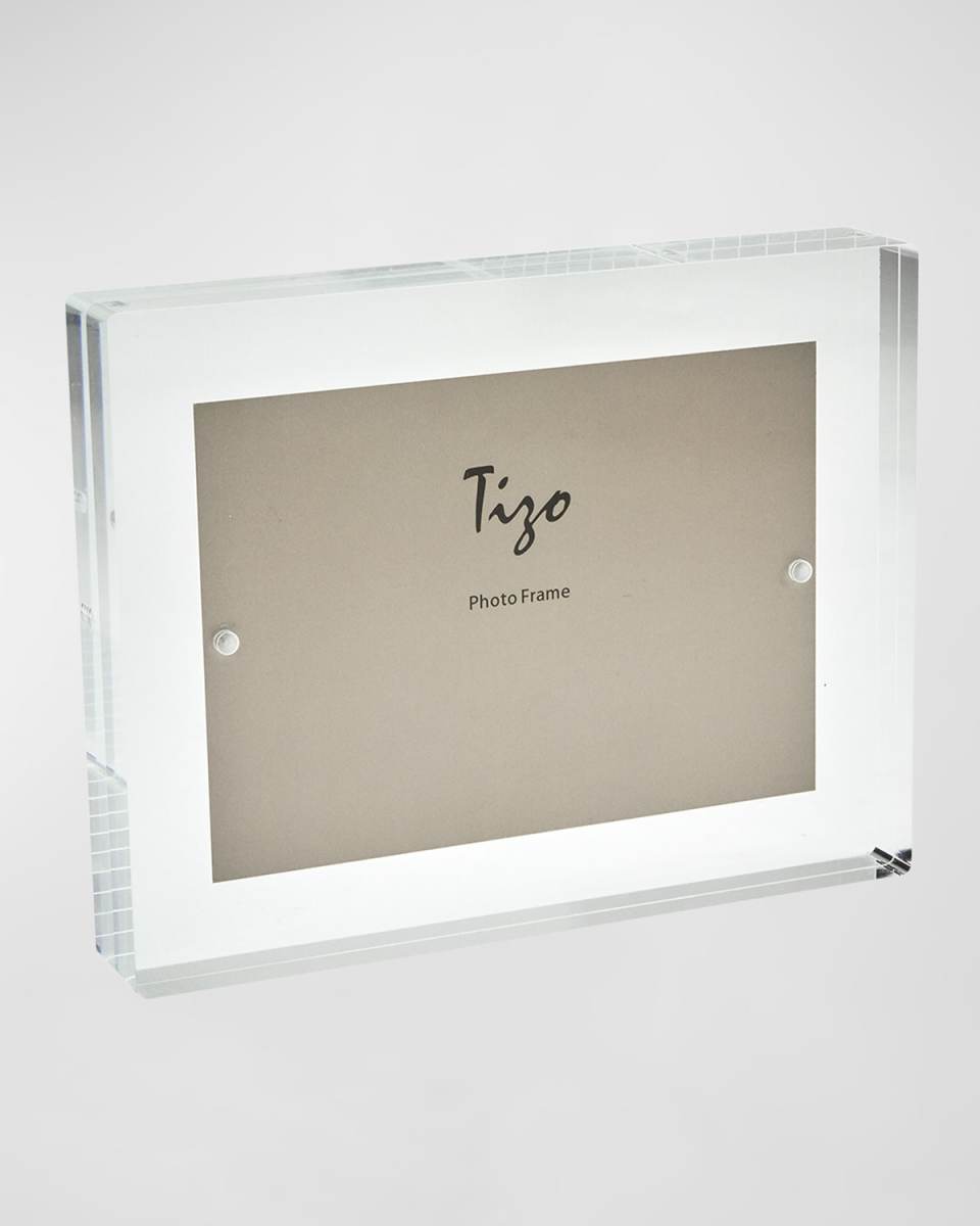 LUCITE FLOATING FRAME, 5" x 7"