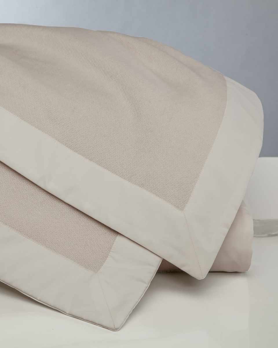 Serena Cashmere Blanket