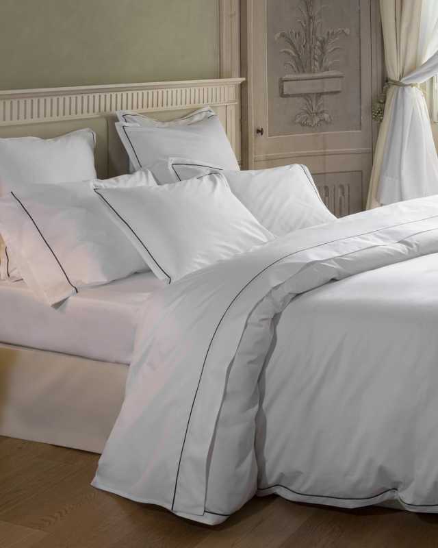 Luce Duvet Cover