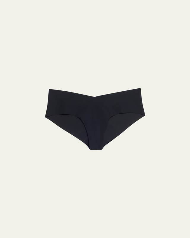 Low-Rise Girl Shorts