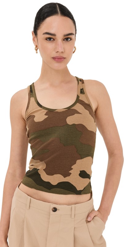 Good American Light Rib Tank Fatigue Green Camo01