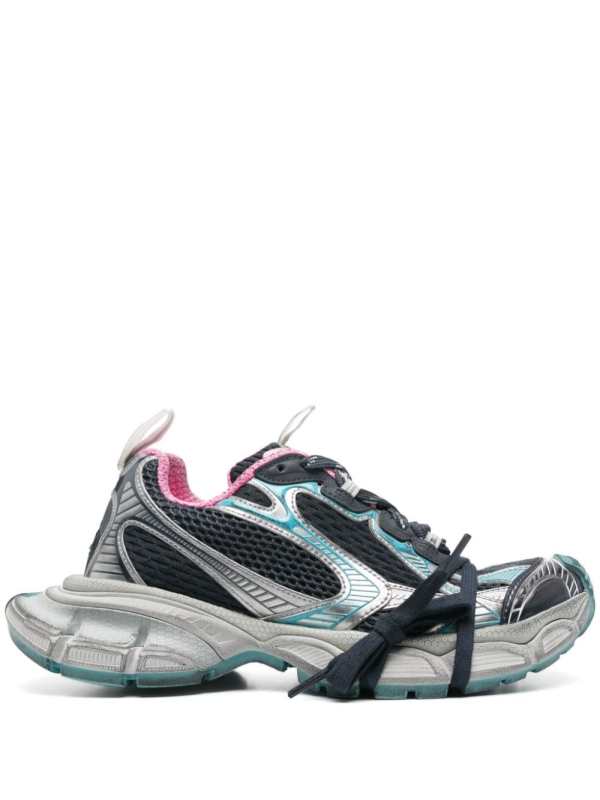 3XL sneakers