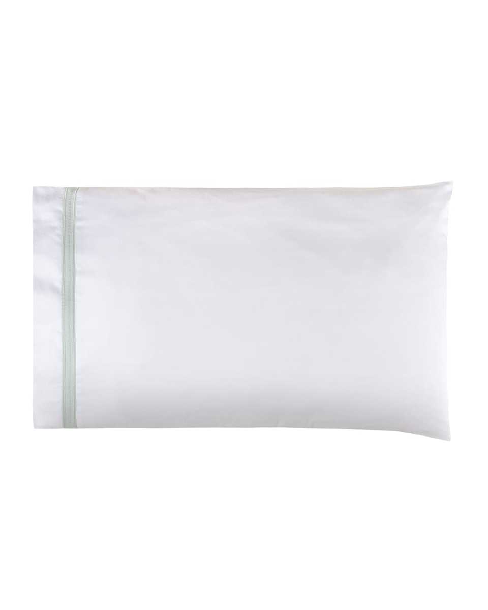 Devere Pair of Pillowc