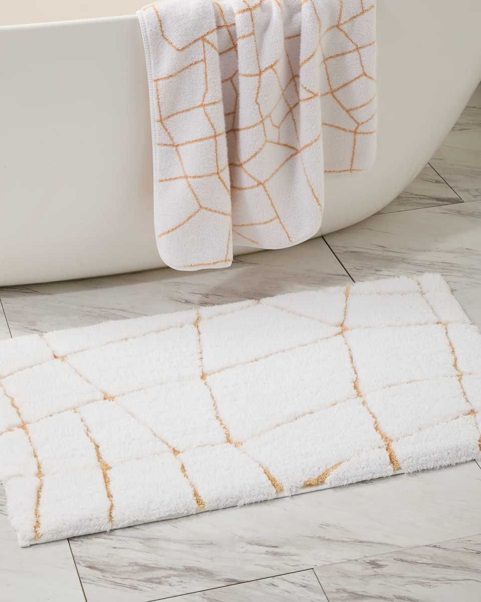 Amalia Bath Rug, 20" x 31"