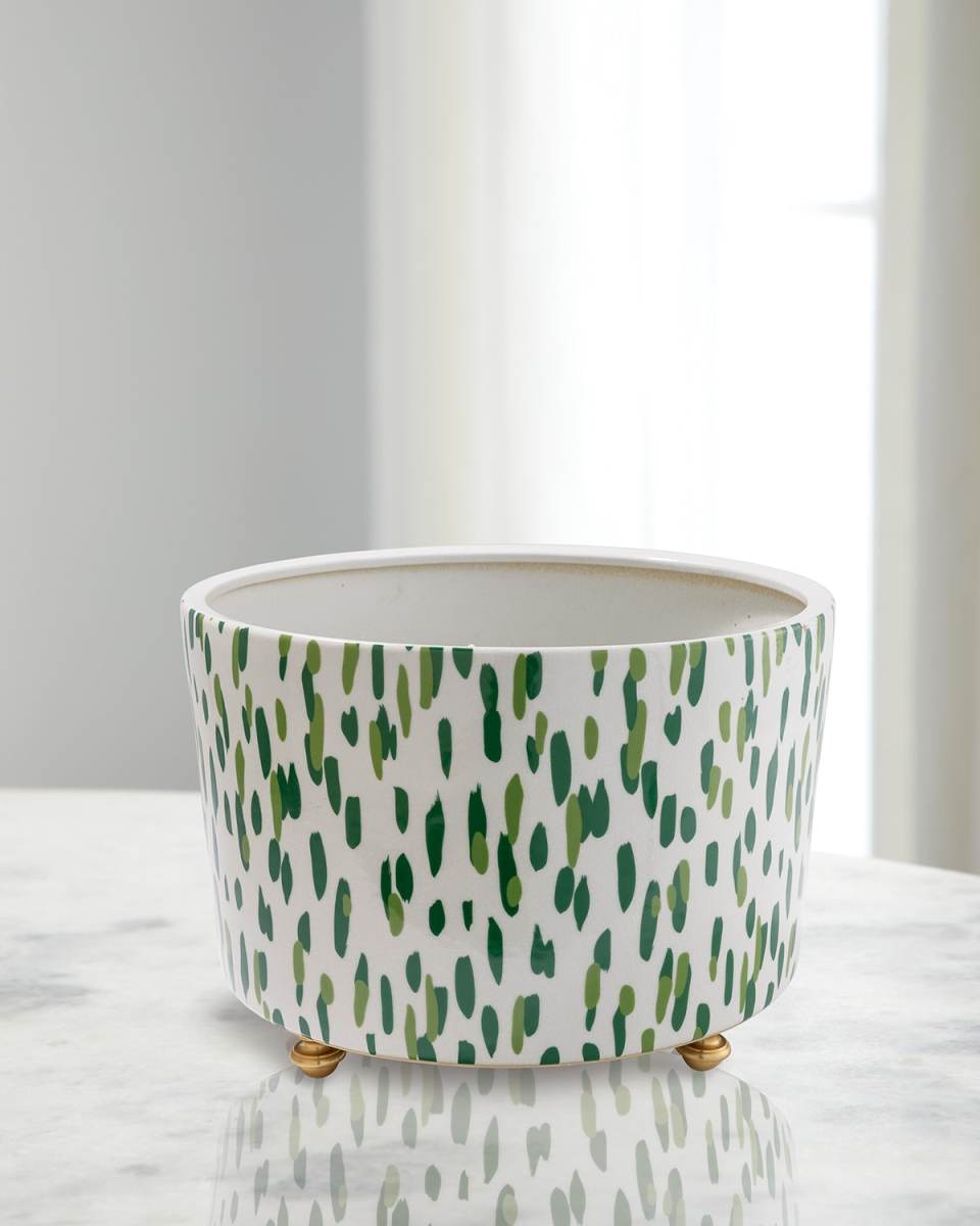 Mill Reef Center Basin Palm Planter