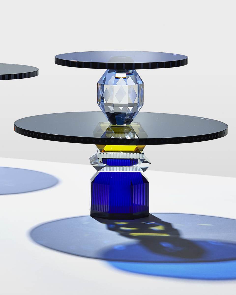 Dallas Crystal Pedestal