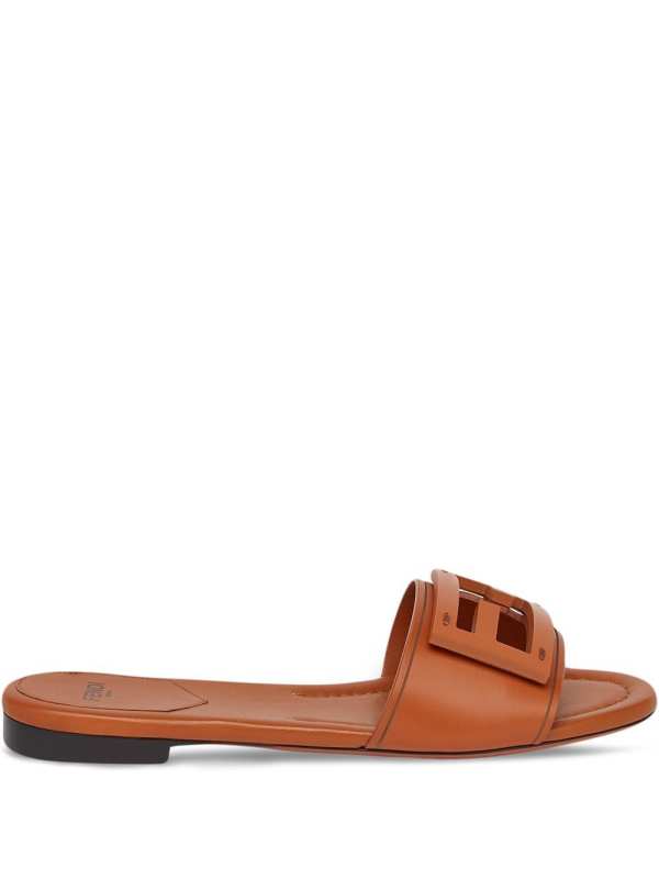 Baguette leather slides