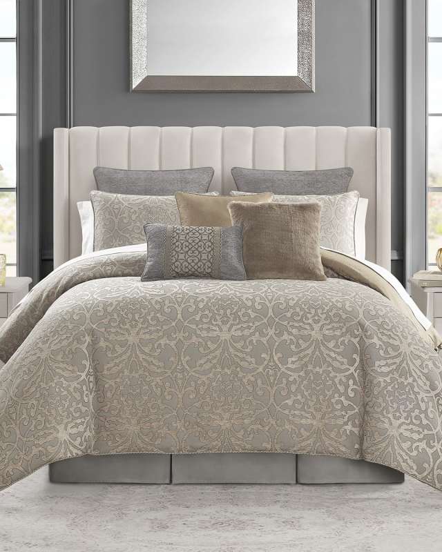 Carrick Comforter Set