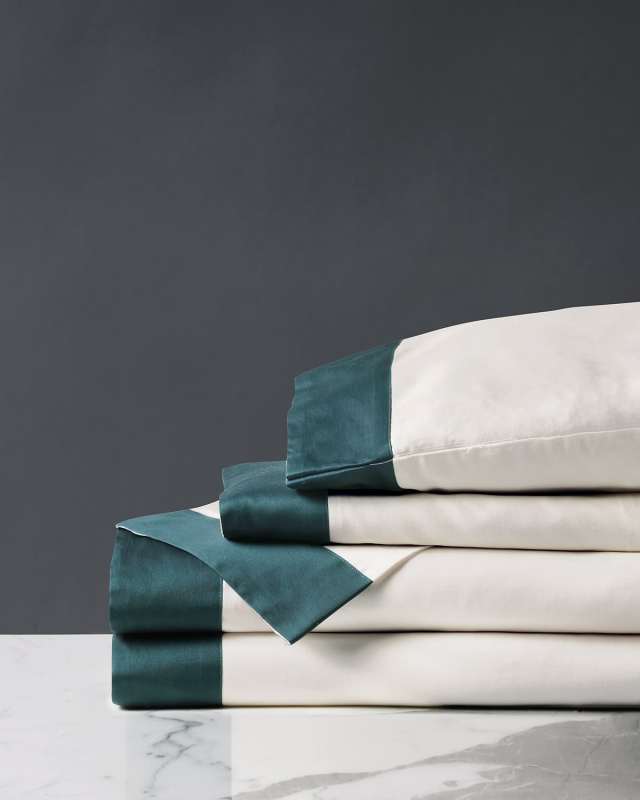 Izaro Decorative Border 300 Thread Count Sheet Set