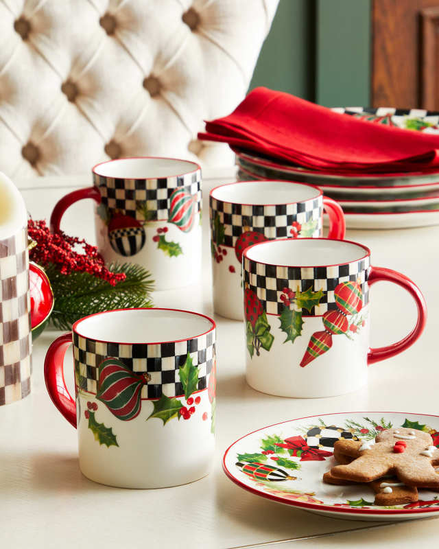 Deck the Halls Mugs, Set of 4
