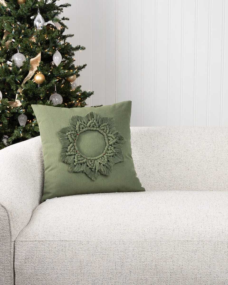 Wreath Pillow, 20" Square
