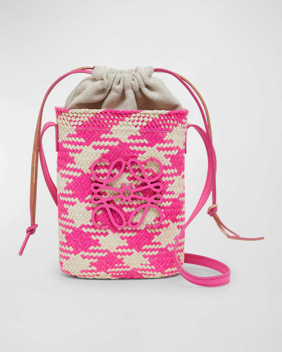 x Paula's Ibiza Iraca Pocket in Checkered Iraca Palm with Leather Strap