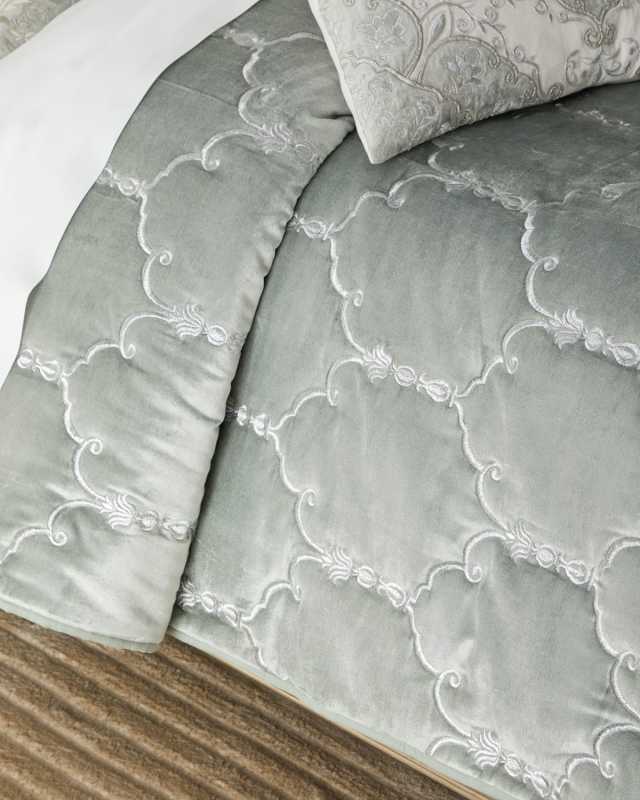 Montfort Metal Quilt,
