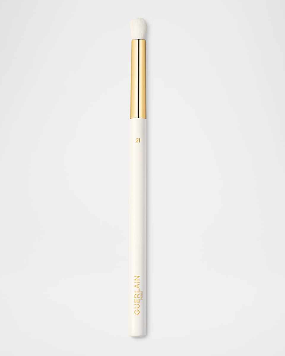 No 21 Eyeshadow Blending Brush