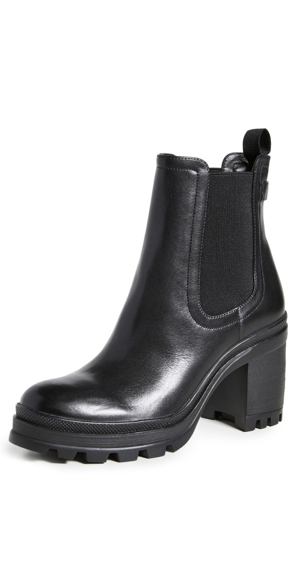 Veronica Beard Winnie Chelsea Boots Black
